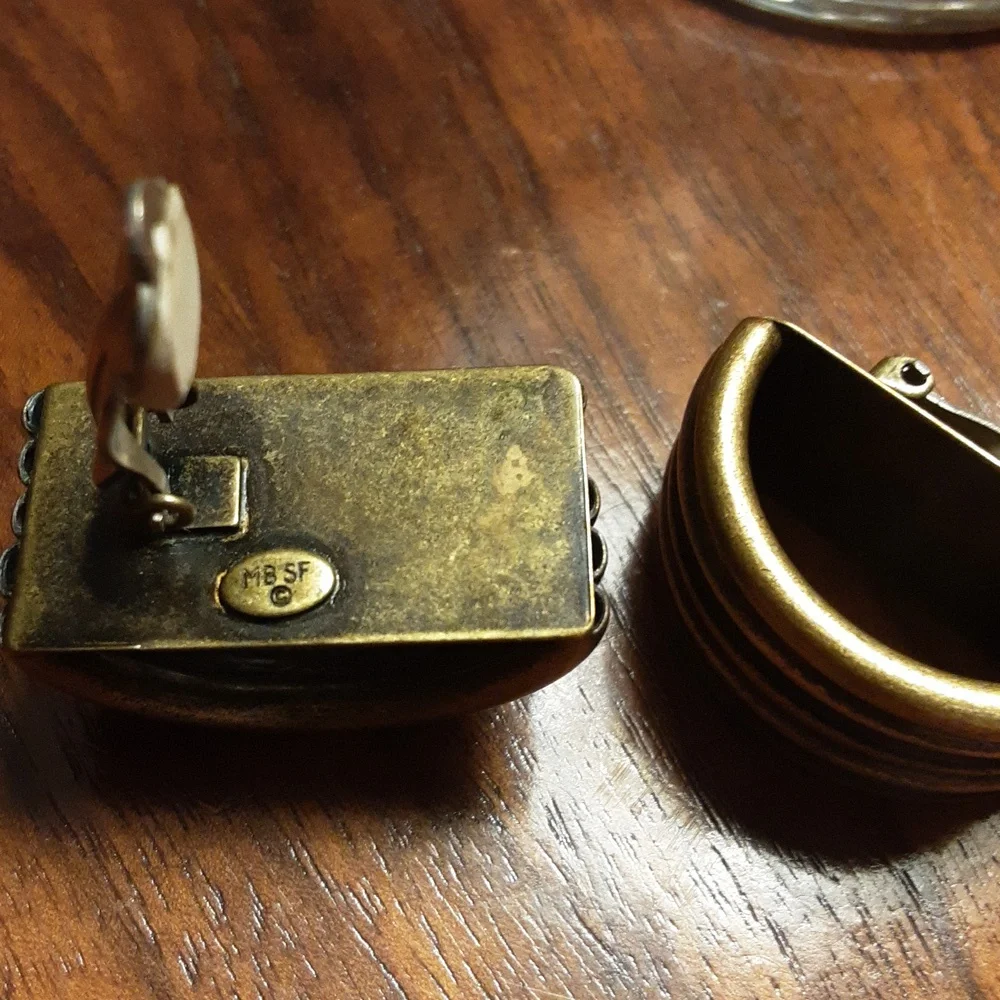 Marjorie Baer Vintage Clip on Earrings - Picture 3 of 5